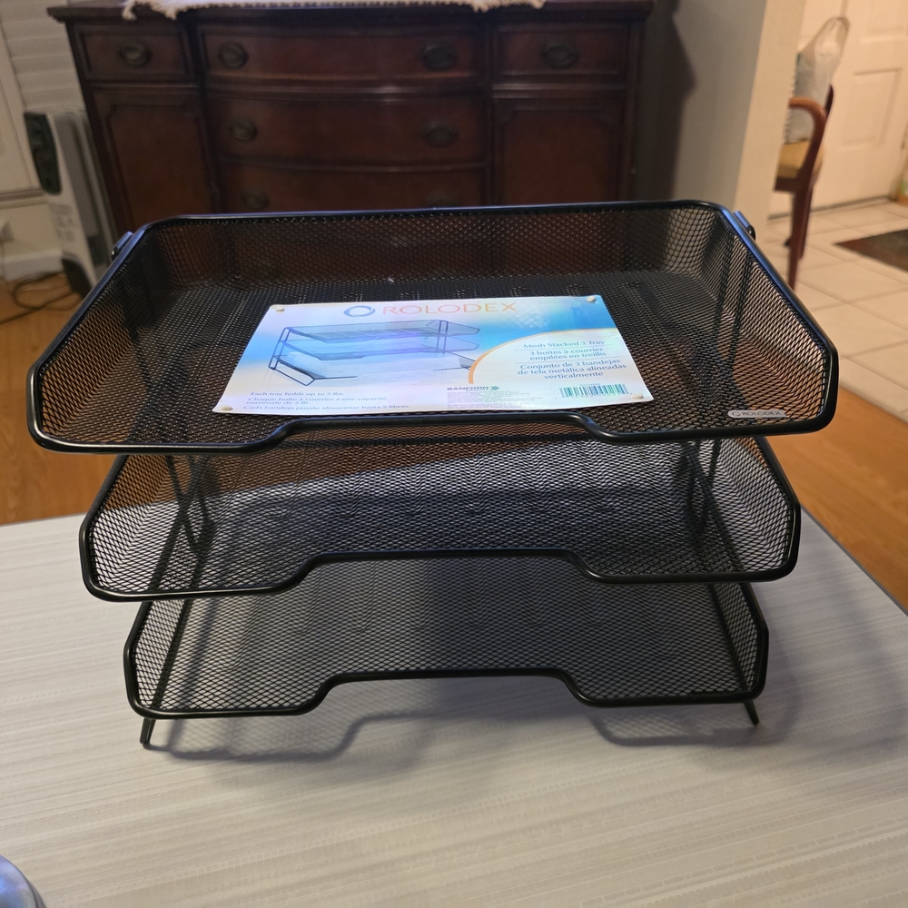 Rolodex Mesh Collection Stacking Sorter 3-Section Desk Tray